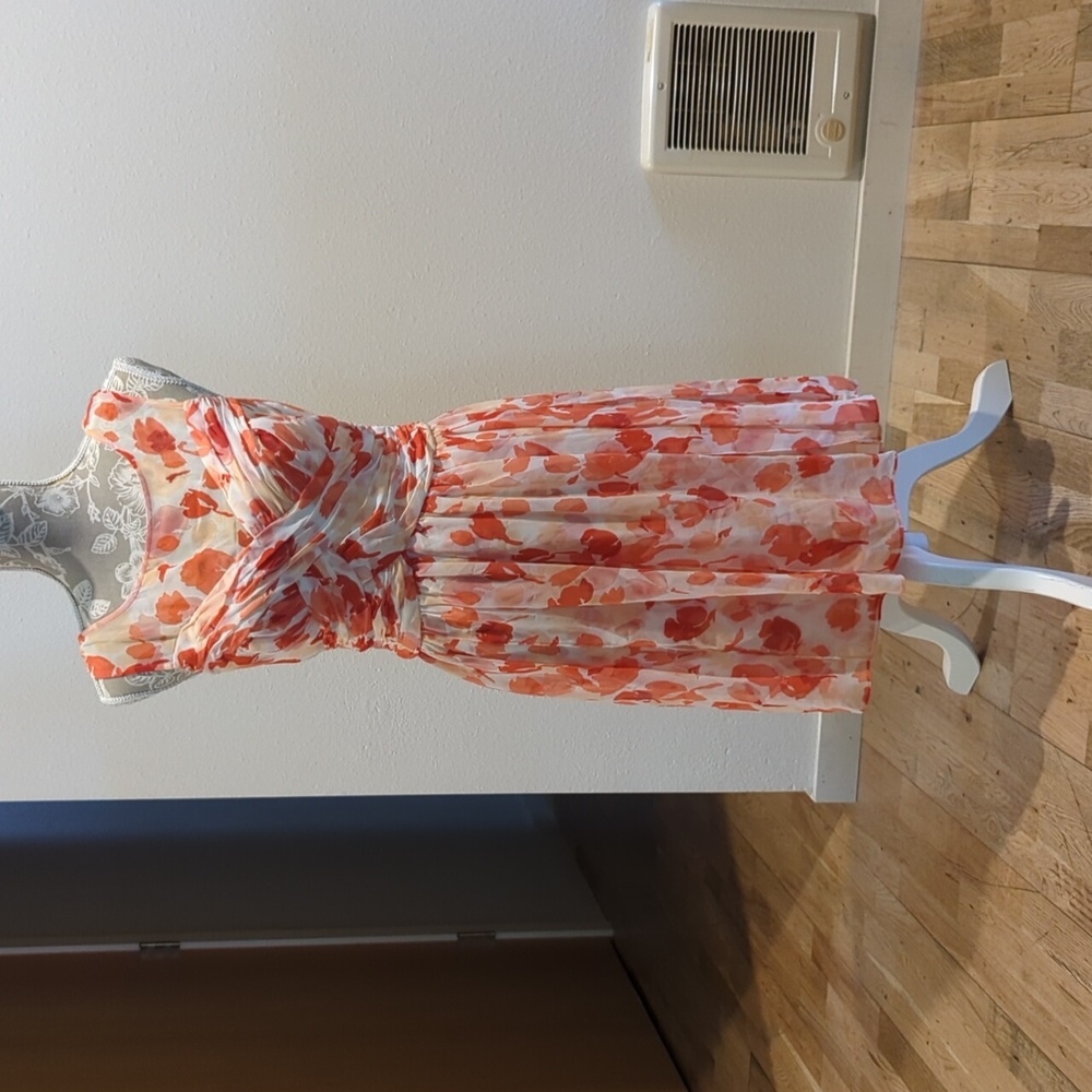 Donna Ricco Ladies Chiffon Sleeveless Dress Flutter Skirt Size 4 Orange w/hanger